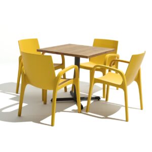 Silla con descansa brazos ergonómica y cómoda.